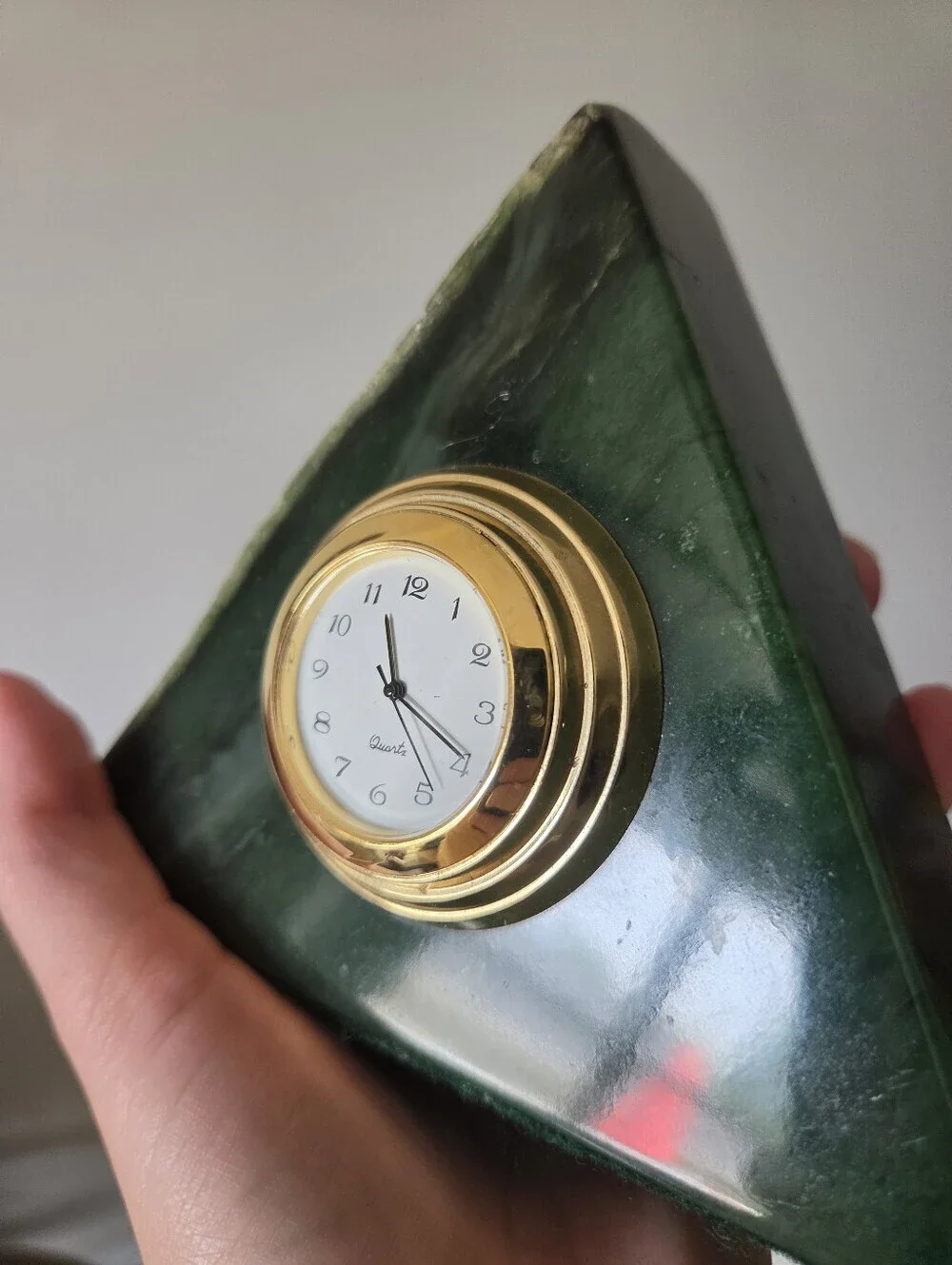 Vintage Triangle Stone Desk Clock – Polished Green Mineral with Gold-Tone Quartz